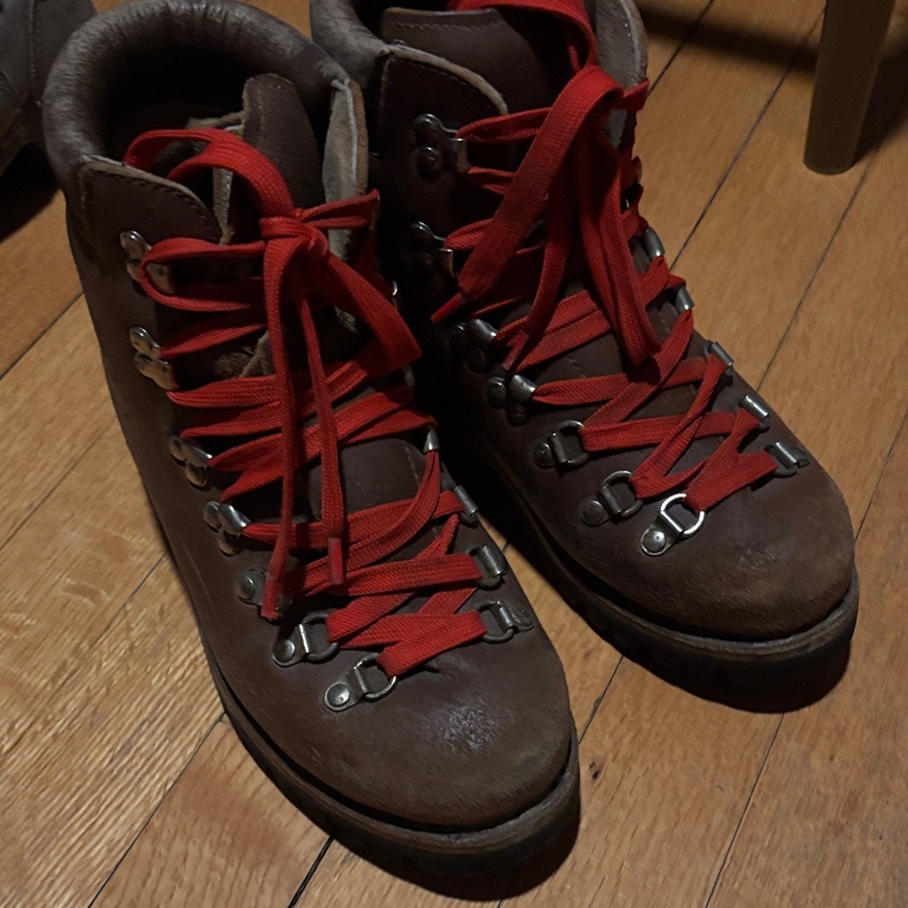 Vintage Polo Ralph Lauren Style Brown Winter Boots with Red Laces, size 7